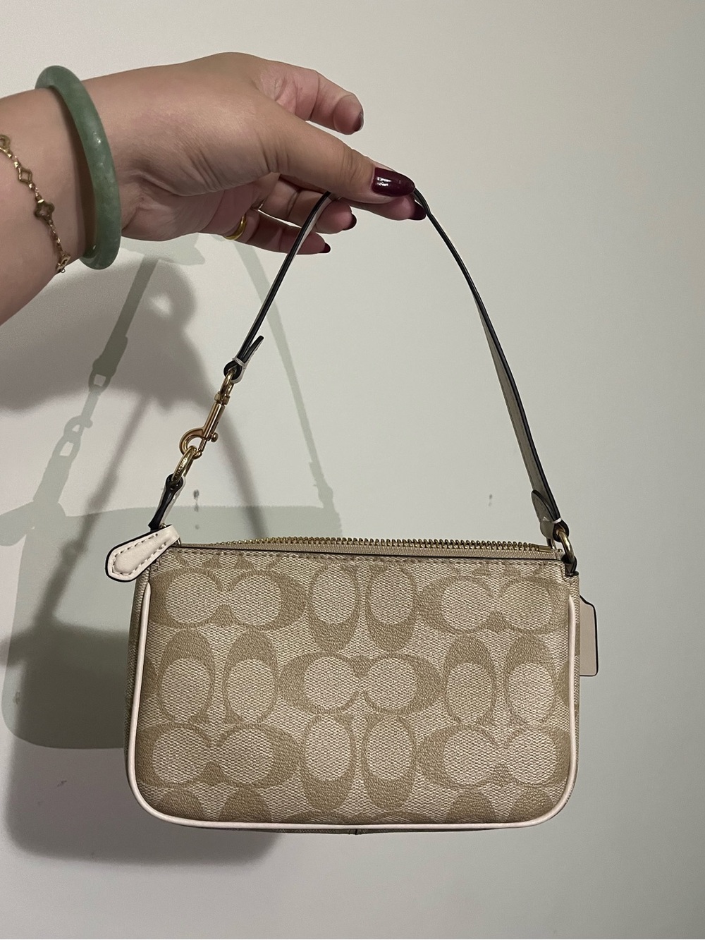 Coach Nolita 19